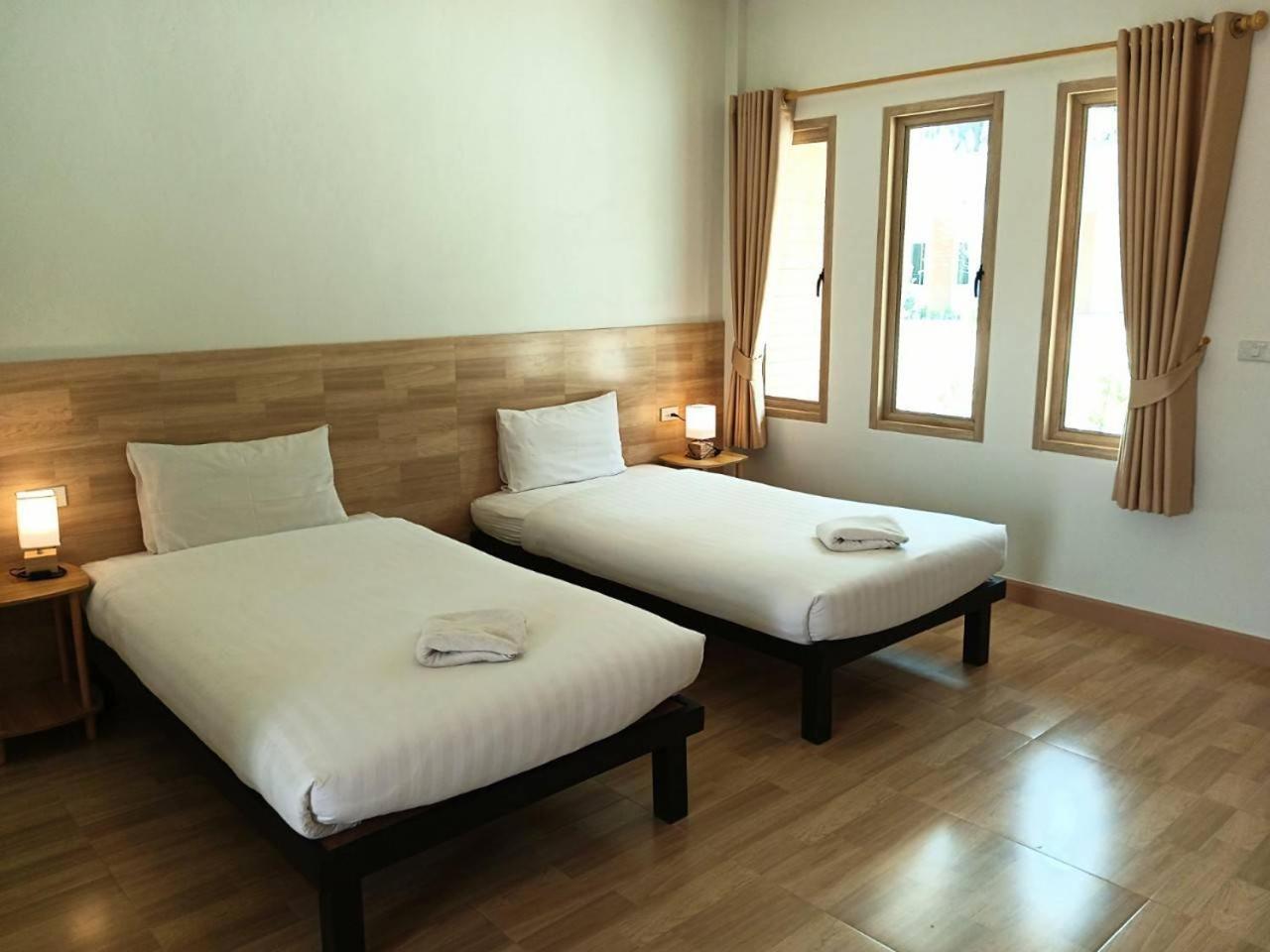 Three Bays Resort Prachuap Khiri Khan Exteriör bild