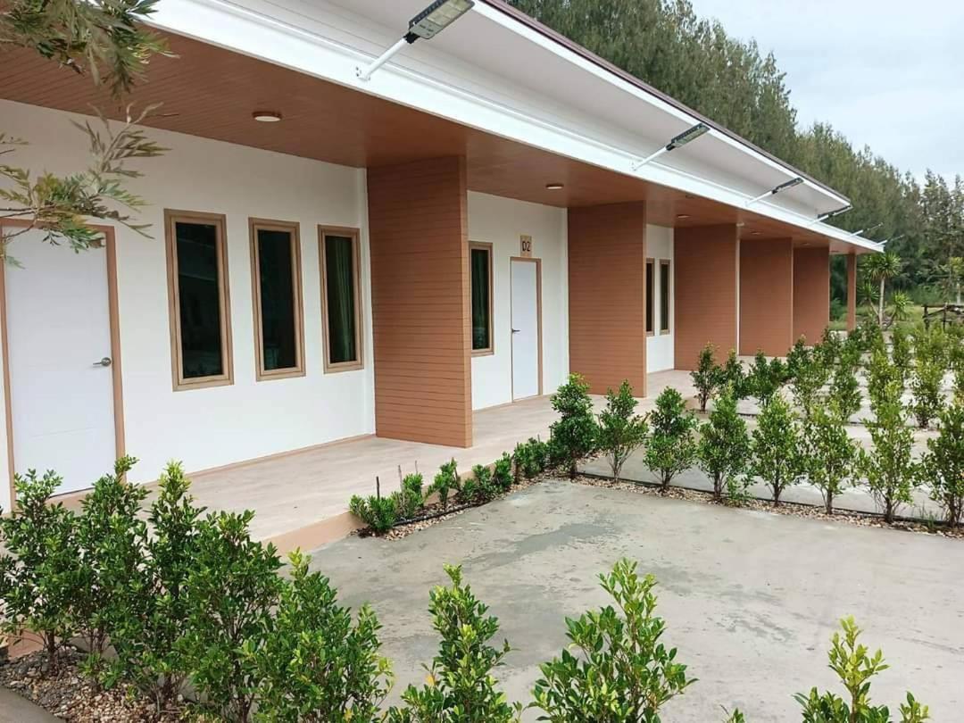 Three Bays Resort Prachuap Khiri Khan Exteriör bild