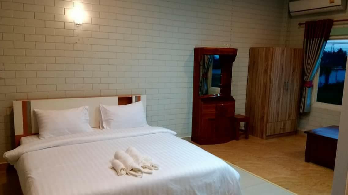 Three Bays Resort Prachuap Khiri Khan Exteriör bild